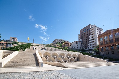 Большой Каскад, Ереван