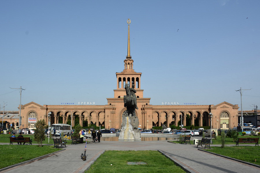 Центральный вокзал Еревана