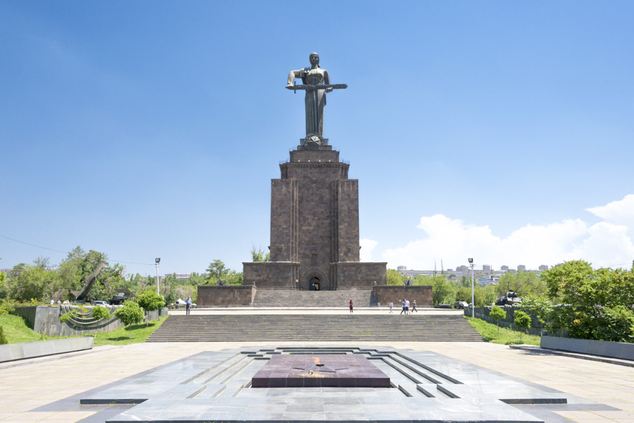 Statua Madre Armenia, Yerevan Statua Madre Armenia, Yerevan
