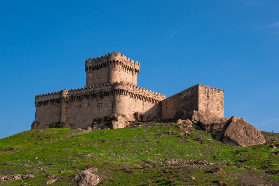 Башни Апшерона в окрестностях Баку