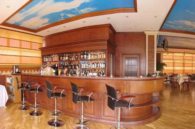 Bar, AYF Palace Hotel