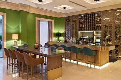 Lobby bar, Hyatt Regency Hotel