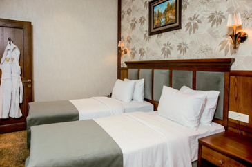 Standard twin room, Midway Baku Hotel