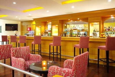 Bar, Radisson Hotel