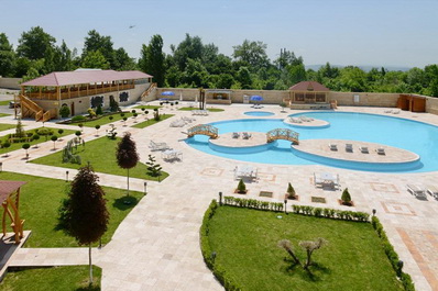 Outdoor pool, Qafqaz Yeddi Gozel Hotel