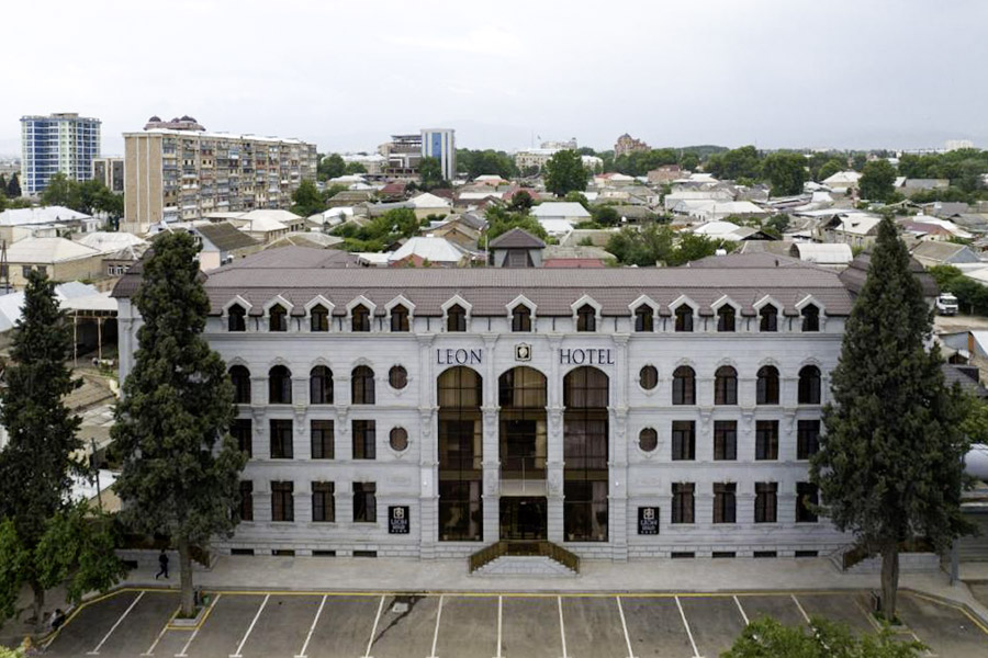 Leon Hotel