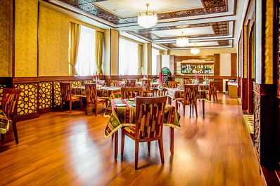 Ресторан Чинара, Гостиница Ramada Plaza by Wyndham Gence