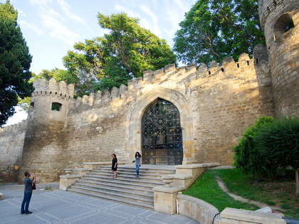Excursión Bakú antigua y moderna