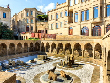 Gobustan and Old Baku Tour