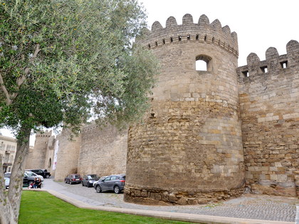 Roundtrip Azerbaijan & Georgia Tour
