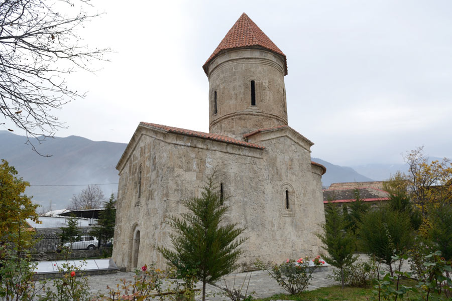 Templo del periodo de la Albania caucásica, cerca de Sheki
