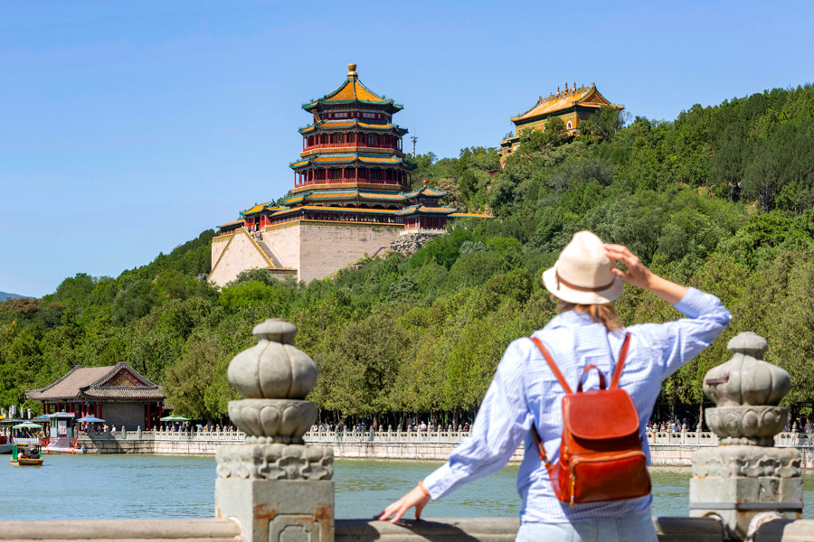 Traveller, Summer Palace, Beijing Traveller, Summer Palace, Beijing