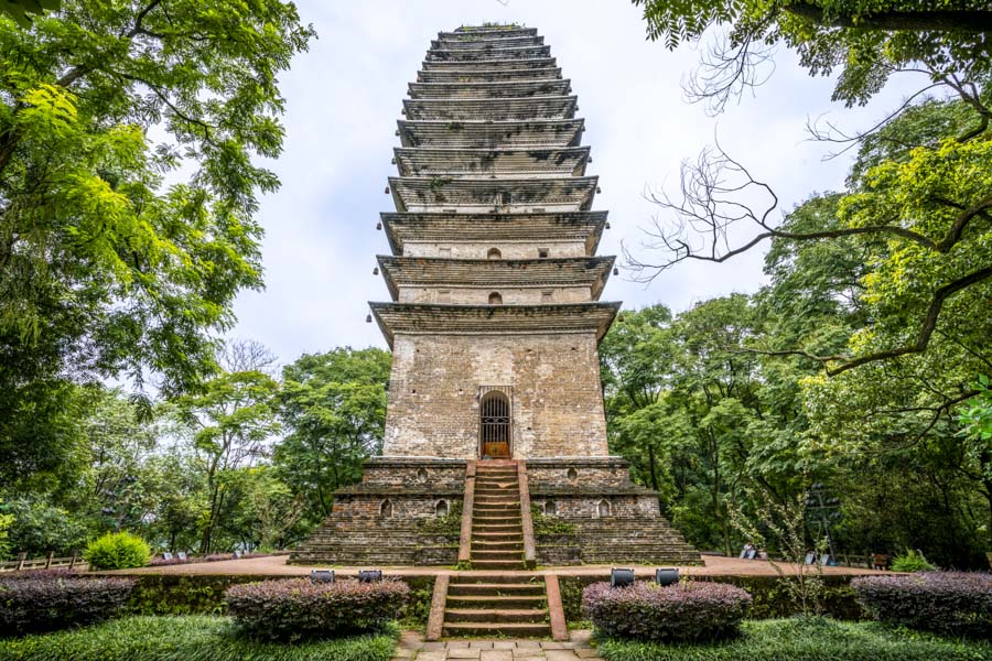 Lingbao Pagoda, Sichuan Province, China Lingbao Pagoda, Sichuan Province, China