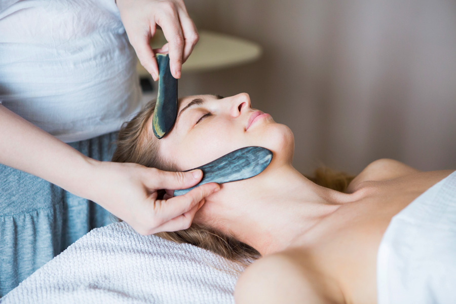 Chinese Traditional Medicine: Gua Sha Body Massage