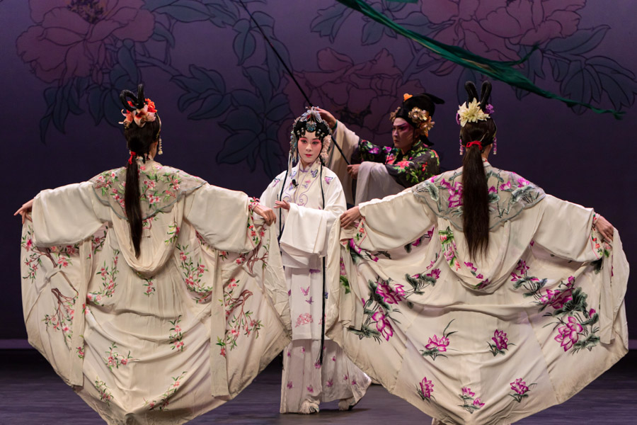 Kunqu Opera, The Peony Pavilion