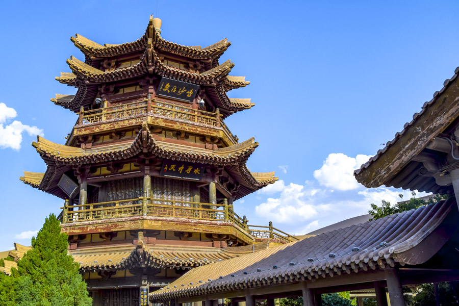 Mingyue Pavilion, Crescent Lake, Dunhuang