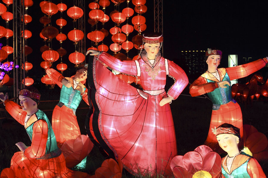 Mid-Autumn Festival, Hong Kong