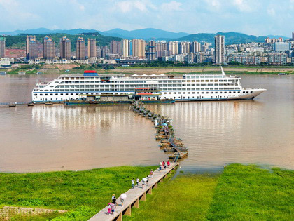 15-day China Group Tour with Yangtze River Cruise 2025-2026