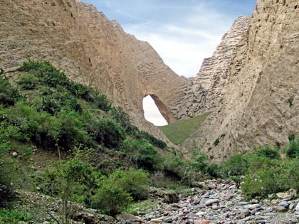 Day Trip to Shipton’s Arch from Kashgar