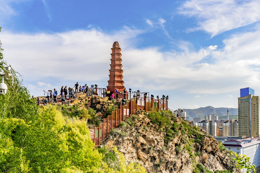 Red Hill: in the heart of Urumqi