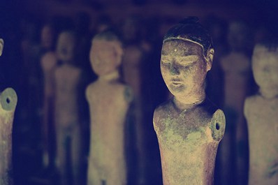 Figures of warriors from the Yanlin mausoleum, Xi'an