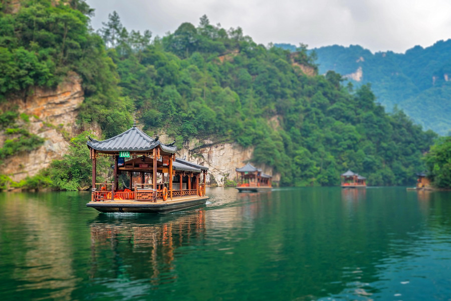 Baofeng Lake in Zhangjiajie, Things to Do at Baofeng Lake