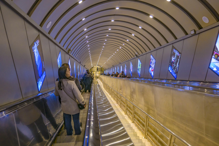 Escalator, Tianmen Mountain, Zhanjiajie City Escalator, Tianmen Mountain, Zhanjiajie City
