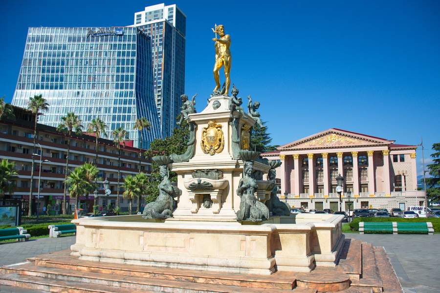 Fuente de Neptuno, Batumi