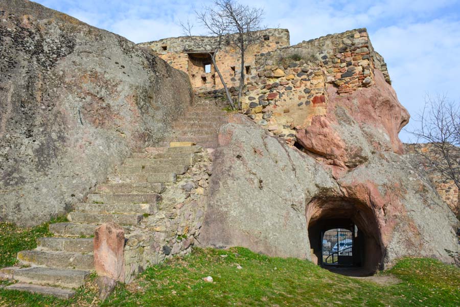 Крепость Квеши в окрестностях Болниси, Грузия