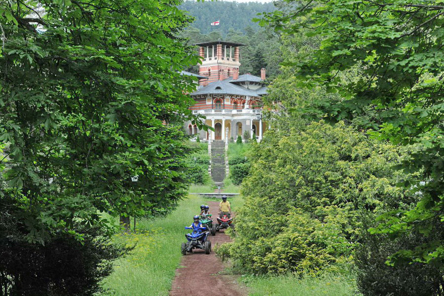 Palacio Romanov en las proximidades de Borjomi