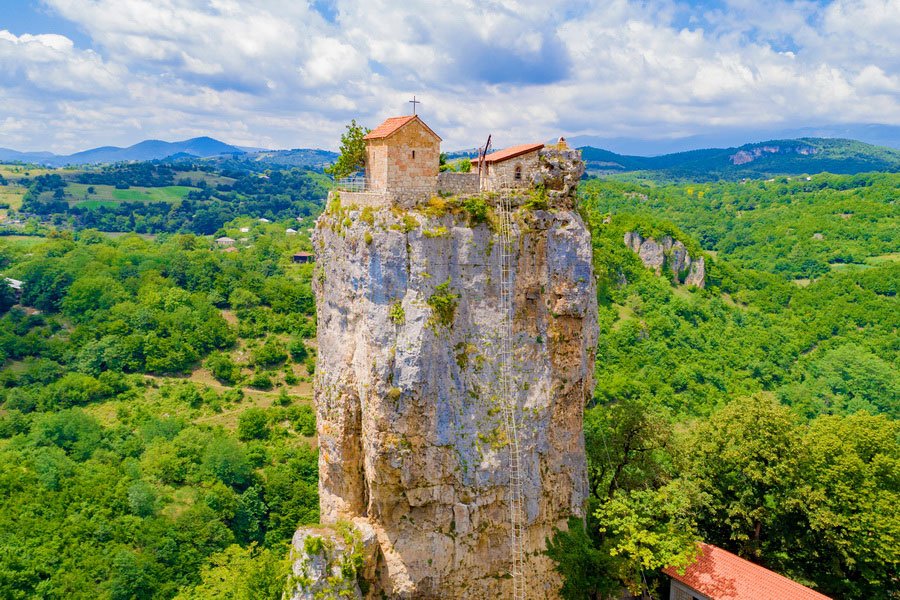 Katskhi Pillar, Chiatura