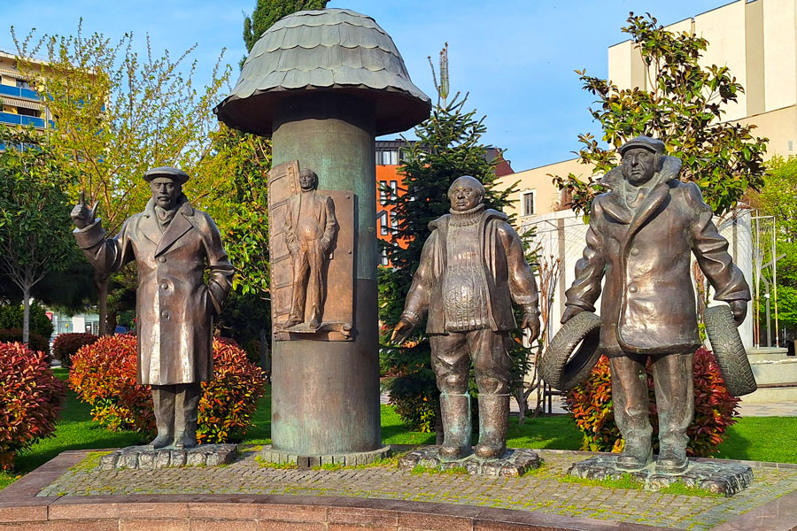 Mimino Monument, Tbilisi