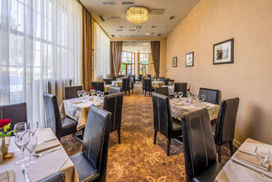 Restaurant, Lomsia Hotel