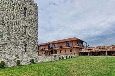 Гостиница, Гостиница Giorgi Ushikishvilis Chateau-Marani