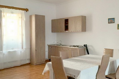 Shared kitchen, Keti’s House, Shilda Guest House