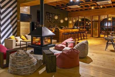 Bar, Posta Hotel