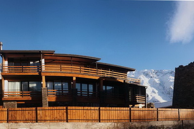 Capra Kazbegi Hotel