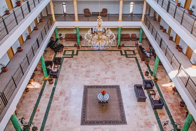 Lobby, Sno Kazbegi Hotel