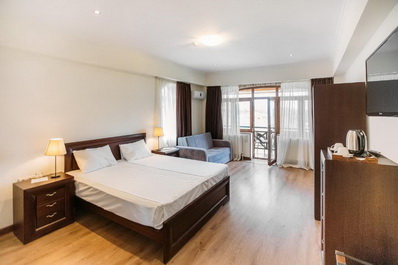 Suite with balcony
