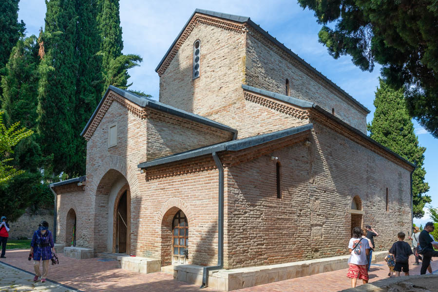 Monastero di Bodbe - un Luogo di Bellezza e Tranquillità, Regione del Kakheti Monastero di Bodbe - un Luogo di Bellezza e Tranquillità, Regione del Kakheti