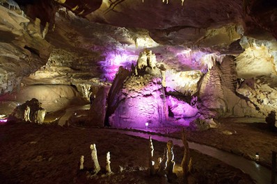 Пещера Прометея
