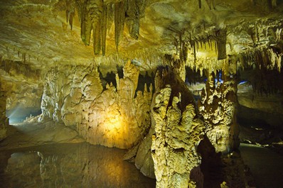 Cueva Prometeo (Kumistavi), Georgia