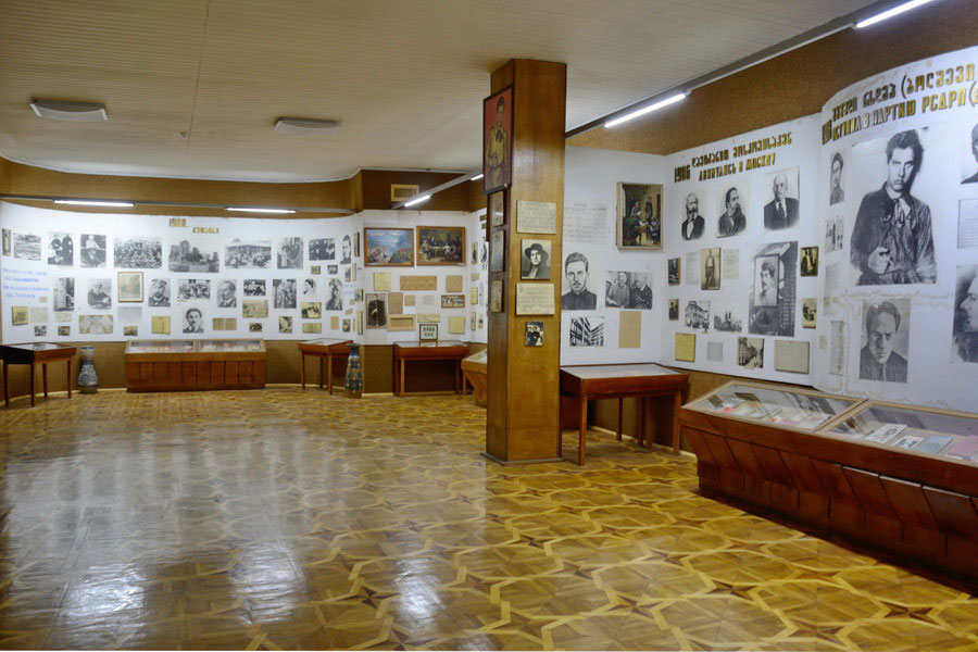 Дом-музей Маяковского в Багдати