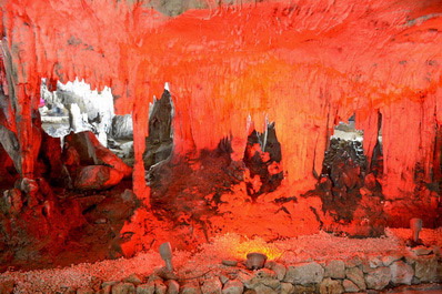 Tetra Cave near Kutaisi