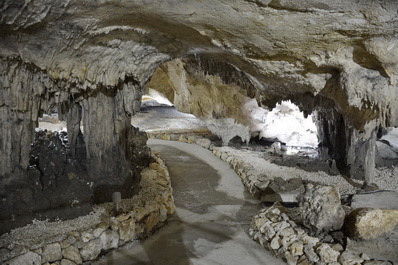 Пещера Тетра в окрестностях Кутаиси