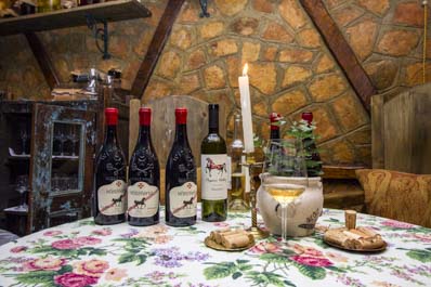 Бар, Ресторан Barbarestan