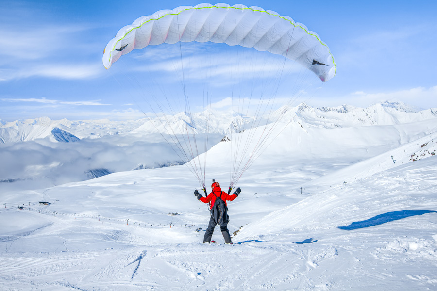Parapendio a Gudauri, Georgia