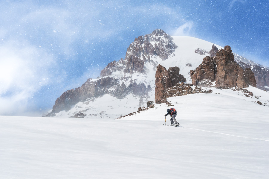 Sciare sul Monte Kazbek, Georgia