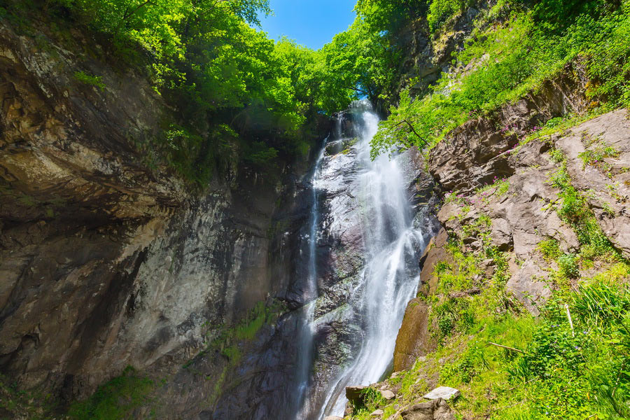 Makhunseti Waterfall