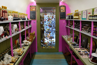 Poka Nunnery Shop
